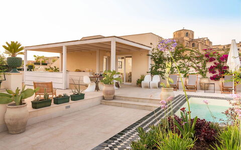 Sibilla: Blumentopf, Wohnung, Zimmerpflanze, Balkon, Garten, Hof, Outdoor Struktur, Terrasse, Resort