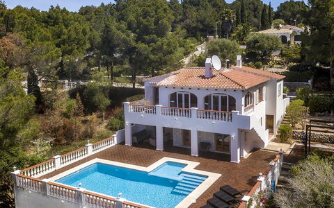 Villa Alejandra: Schwimmbad, Wohngebiet, Die Architektur, Zuhause, Estate, Resort, Villa, Villa, Hazienda, Balkon