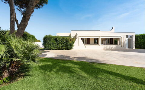 Villa Sea Star: Fassade, Zuhause, Die Architektur, Wohngebiet, Estate, Villa, Schatten, Garten, Landscaping, Villa