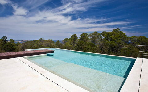 Villa Twilight: Blau, Schwimmbad, Verbundwerkstoff, Fliese, Natürliches Material, Schatten, Design, Water Feature, Resort