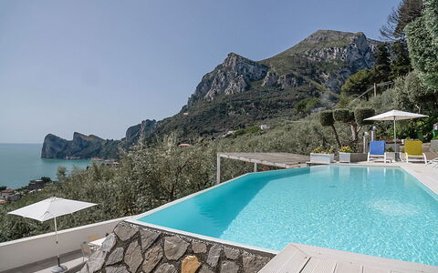 Relais Nike: Schwimmbad, Resort, Eco Hotel, Küste, Tropen, Ferienort, Landspitze, Vorgebirge, Bucht, Villa