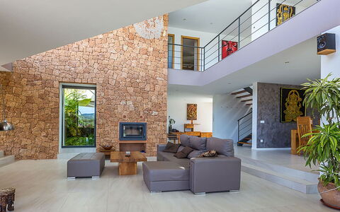 Villa Castiglioni: Wand, Flooring, Holz, Interior Design, Fussboden, Zuhause, Decke, Möbel, Wohnzimmer, Stuhl
