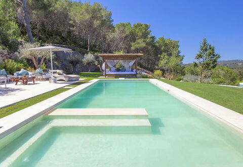 Villa Blueberry: Schwimmbad, Resort, Verbundwerkstoff, Thermae, Eco Hotel, Freizeit, Garten, Landscaping, Estate, Water Feature