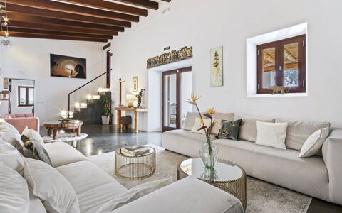 Villa Papiro: Möbel, Interior Design, Wand, Flooring, Couch, Fussboden, Wohnzimmer, Decke, Zimmer, Zuhause