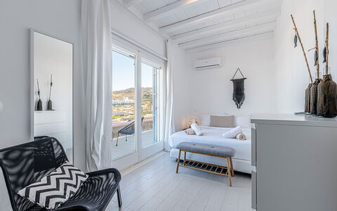 Villa Cocoon: Möbel, Wohnung, Interior Design, Zuhause, Fussboden, Schlafzimmer, Zimmer, Kissen, Dekokissen, Bett