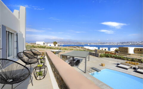 Villa Cocoon: Resort, Wohnung, Schwimmbad, Schatten, Eco Hotel, Gartenmöbel, Stuhl, Hotel, Villa, Strandresort