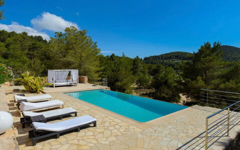 Villa Curiosity: Blau, Wasser, Schwimmbad, Gartenmöbel, Resort, Schatten, Tropen, Eco Hotel, Sonnenliege, Flagstone