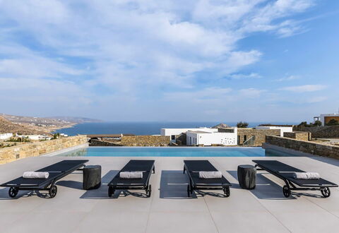 Villa Psiche: Blau, Meer, Gartenmöbel, Küste, Schwimmbad, Sonnenliege, Läge, Bucht, Resort