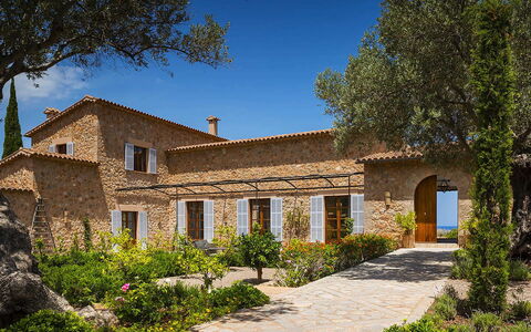 Villa Welcome: Zuhause, Haus, Bauernhaus, Estate, Hütte, Garten, Villa, Landscaping, Hazienda, Villa