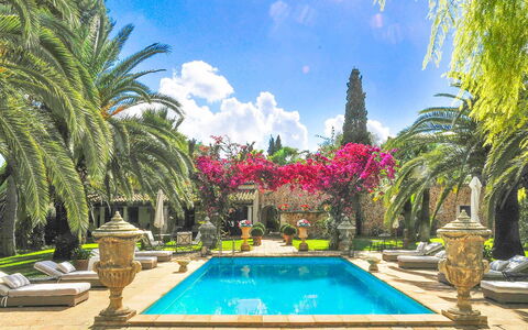 Villa Peacock: Garten, Strauch, Schwimmbad, Resort, Hazienda, Landscaping, Estate, Eco Hotel, Villa