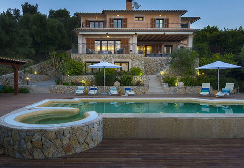 Villa Bridgitte: Schwimmbad, Wohngebiet, Resort, Haus, Zuhause, Estate, Villa, Eco Hotel, Bauernhaus, Villa