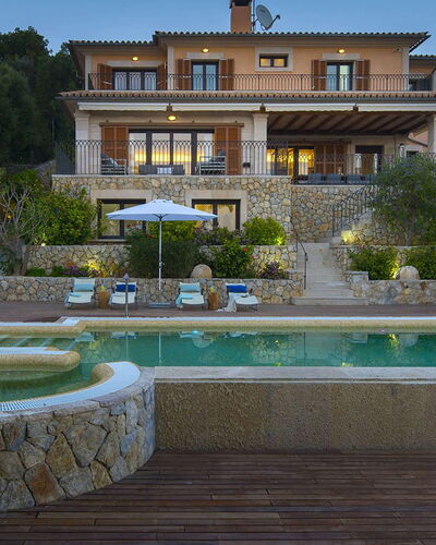 Villa Bridgitte: Schwimmbad, Wohngebiet, Resort, Haus, Zuhause, Estate, Villa, Eco Hotel, Bauernhaus, Villa