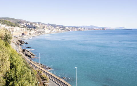 Da Federico, Apartment Genova Brignole: Blau, Wasser, Wasservorräte, Gewässer, Küste, Horizont, Küsten Und Ozeanische Forms, Meer, Wasserweg, Ozean