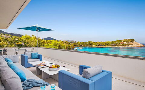 Villa Fullmoon: Blau, Resort, Gartenmöbel, Schwimmbad, Eco Hotel, Schatten, Hotel, Stuhl, Tropen, Karibik