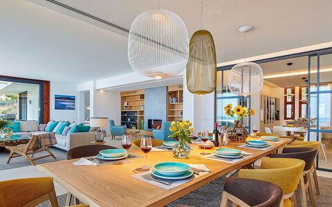 Villa Fullmoon: Interior Design, Holz, Möbel, Flooring, Küche & Esszimmer Tisch, Fussboden, Esszimmer, Tabelle, Wohnung, Zuhause