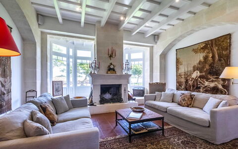 Villa Golf: Möbel, Interior Design, Wand, Couch, Flooring, Holz, Fussboden, Decke, Wohnzimmer, Zimmer