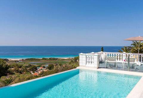 Villa Superba: Blau, Wasser, Gewässer, Meer, Schwimmbad, Küsten Und Ozeanische Forms, Resort, Küste, Ozean, Strand