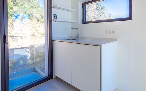 Villa Mirante: Interior Design, Zuhause, Glas, Zimmer, Armatur, Countertop, Holzbeize, Sinken, Zapfhahn, Hartholz