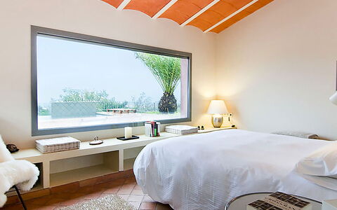 Casa Jhonny: Möbel, Interior Design, Bett, Wand, Schlafzimmer, Fussboden, Flooring, Decke, Holz, Zuhause