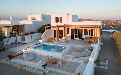 Villa Osiride: Resort, Schwimmbad, Gartenmöbel, Villa, Estate, Schatten, Stuhl, Eco Hotel, Hotel, Outdoor Struktur