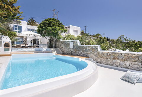Villa Tiche: Schwimmbad, Hotel, Villa, Zimmerpflanze, Resort, Villa, Hof, Blumentopf, Eco Hotel