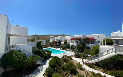 Mykonos Pool House 2