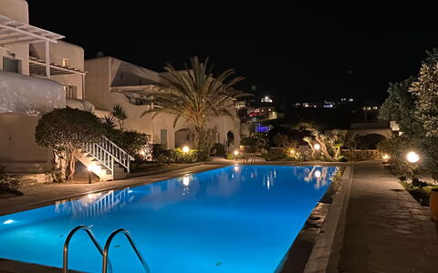Mikonos Pool House 6: Schwimmbad, Resort, Thermae, Eco Hotel, Hazienda, Hotel, Ferienort, Gartenmöbel, Sonnenliege