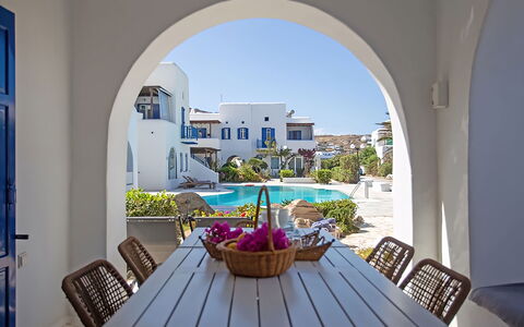 Mykonos Pool House 8: Blau, Zuhause, Resort, Estate, Villa, Hotel, Stuhl, Schwimmbad, Gartenmöbel, Sonnenliege