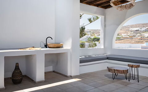 Mykonos Pool House 9: Flooring, Fussboden, Möbel, Interior Design, Decke, Die Architektur, Zimmer, Holzboden, Wohnzimmer