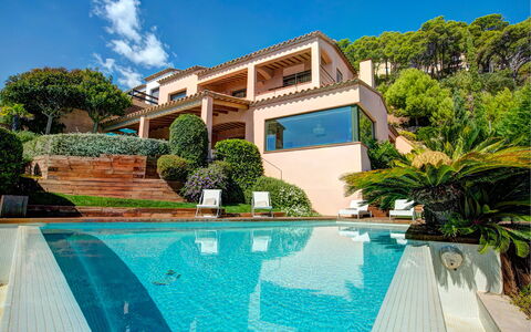 Villa Kate: Wohngebiet, Zuhause, Resort, Schwimmbad, Die Architektur, Haus, Estate, Garten, Eco Hotel, Balkon