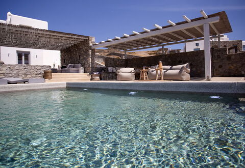 Villa Cornelia 1: Verbundwerkstoff, Natürliches Material, Design, Schwimmbad, Fliese, Gartenmöbel, Resort