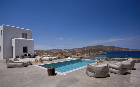 Villa Cornelia 2: Blau, Schwimmbad, Villa, Penthouse, Bucht
