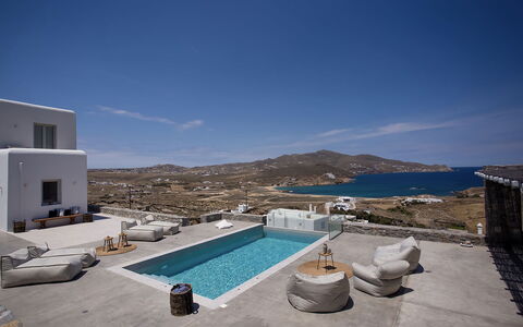 Villa Cornelia 2: Blau, Schwimmbad, Villa, Penthouse