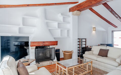 Villa Santa Marta: Wand, Möbel, Interior Design, Flooring, Decke, Fussboden, Couch, Wohnzimmer, Zimmer, Zuhause