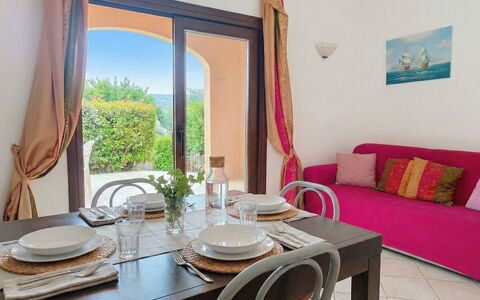 Vacanze Nespolo: Möbel, Küche & Esszimmer Tisch, Stuhl, Esszimmer, Zimmerpflanze