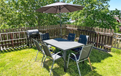 Stadsro: Möbel, Gartenmöbel, Stuhl, Tabelle, Tisch Im Freien, Küche & Esszimmer Tisch, Garten, Schatten, Terrasse, Hinterhof