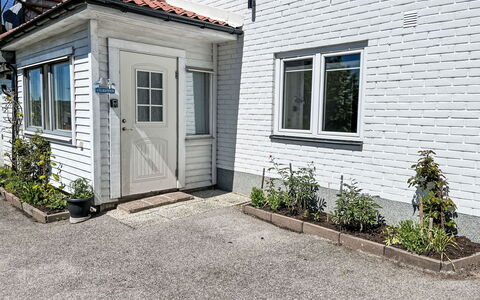 Stadsro: Haus, Zuhause, Wohngebiet, Abstellgleis, Tür, Schiebefenster, Garten, Backstein, Auffahrt