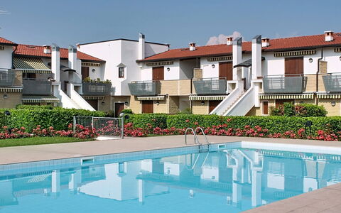 Corte Girasole: Wohnung, Resort, Balkon, Hotel, Schwimmbad, Ferienort, Strand