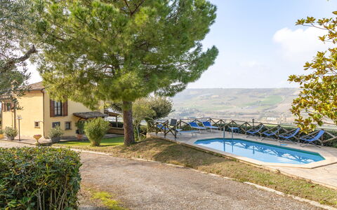 Casale Dolcemare: Möbel, Gartenmöbel, Stuhl, Schwimmbad, Resort, Villa, Eco Hotel, Hotel, Hazienda