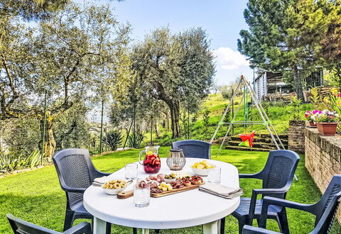 Velia'S House: Möbel, Gartenmöbel, Tisch Im Freien, Stuhl, Tabelle, Garten, Rasen, Küche & Esszimmer Tisch, Schatten, Garten