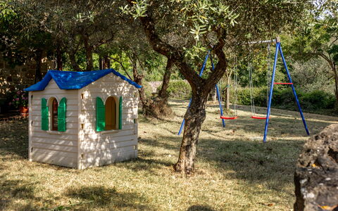 Il Giuncheto, Pool, Amazing View, Umbrian Countrys: Erholung, Spielmittel, Freizeit, Kind, Garten, Schatten, Spielplatz, Hinterhof, Park, Abspielen