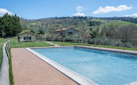 Il Giuncheto, Pool, Amazing View, Umbrian Countrys: Schwimmbad, Estate, Hazienda, Water Feature, Eco Hotel, Villa, Resort, Bauernhaus, Hinterhof, Zaun