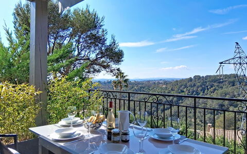 Domaine de L'Etoile: Schwimmbad, Resort, Estate, Eco Hotel, Hazienda, Villa, Hotel, Ferienort, Strandresort, Villa