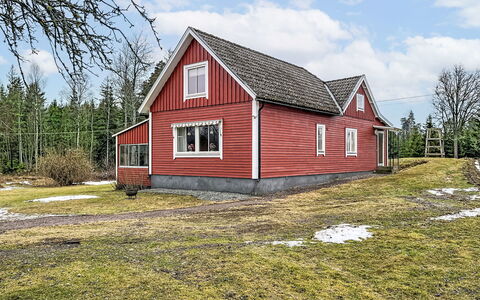 Villa Gärdet: Gras, Gebäude, Haus, Holz, Zuhause, Dach, Hütte, Die Architektur, Ländliches Gebiet, Grundstueck