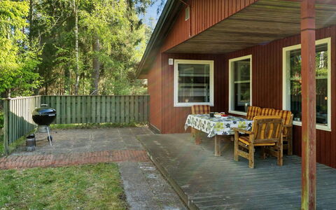 Sigge - 5Km from the Sea: Holz, Zuhause, Veranda, Deck, Hartholz, Dach, Holzbeize, Holzboden, Eco Hotel