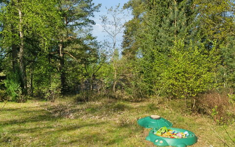 Sigge - 5Km from the Sea: Holz, Zuhause, Veranda, Deck, Hartholz, Dach, Holzbeize, Holzboden, Eco Hotel
