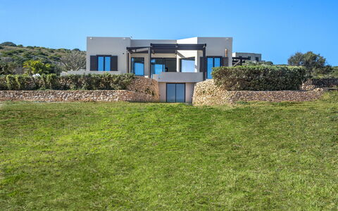 Villa Stornella: Himmel, Blau, Die Architektur, Grundstueck, Shrubland, Villa, Villa