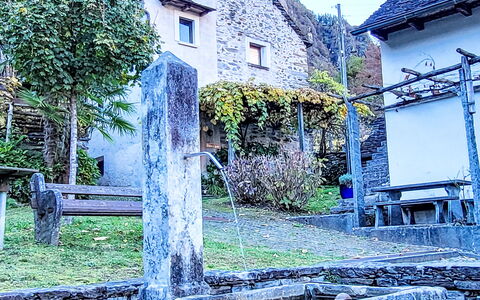 Casa Sambuco: Gebirge, Senke, Alpen, Grat, Gipfel, Hauptquartier