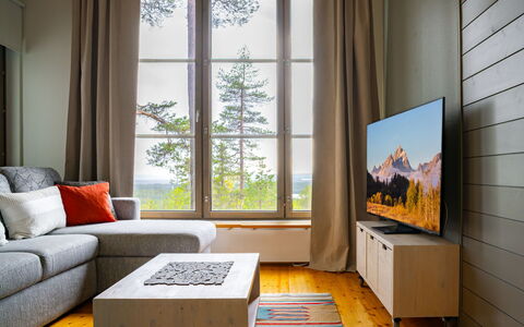 Rukatunturintie 8 G2: Möbel, Interior Design, Flooring, Fussboden, Holz, Fernsehen, Wohnzimmer, Couch, Fernsehgerät, Zimmer