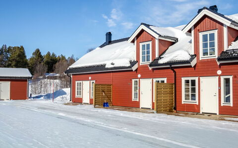 Svanhågna Gård: Holz, Hütte, Zuhause, Haus, Dach, Abstellgleis, Winter, Schnee, Einfrieren, Steigung